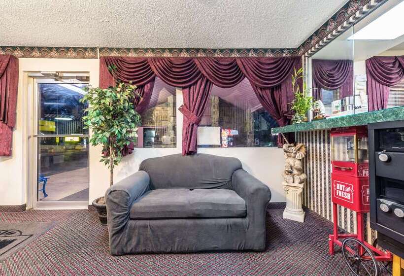 Мотель Super 8 By Wyndham Eastland