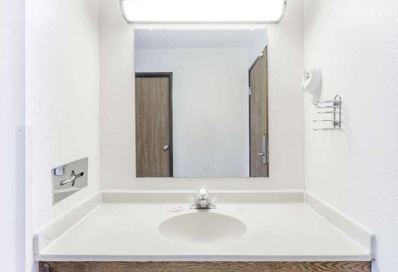 모텔 Super 8 By Wyndham Elgin