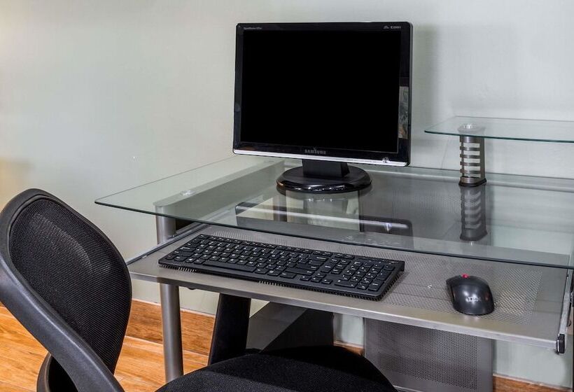 모텔 Super 8 By Wyndham Elgin