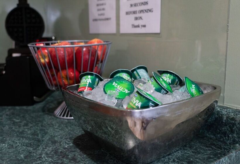 모텔 Super 8 By Wyndham Elgin