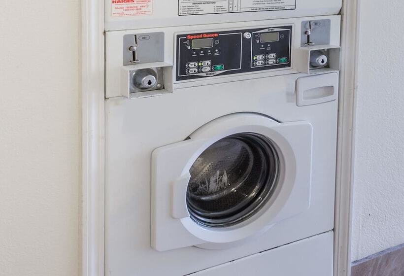 모텔 Super 8 By Wyndham Elgin