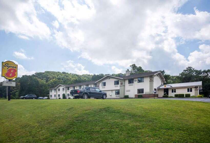 فندق على الطريق Super 8 By Wyndham Elkins