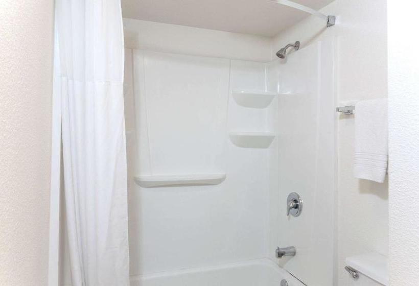 فندق على الطريق Hidden Valley