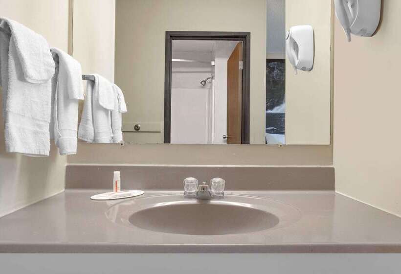 מוטל Super 8 By Wyndham Evansville East