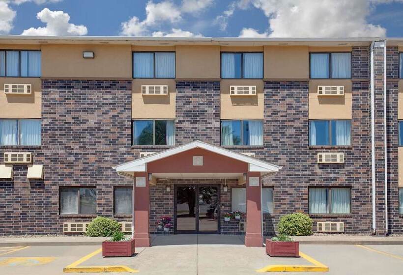 모텔 Super 8 By Wyndham Evansville East