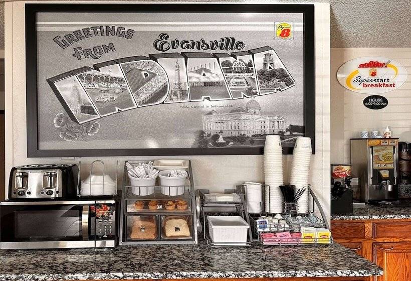 모텔 Super 8 By Wyndham Evansville East