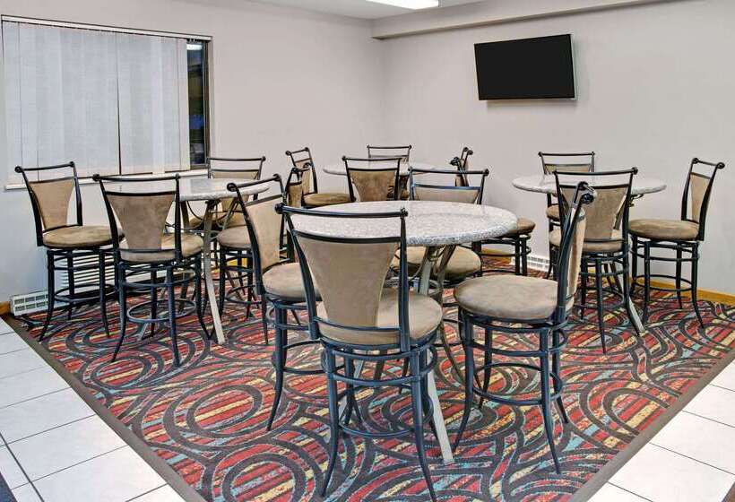 모텔 Super 8 By Wyndham Fort Collins