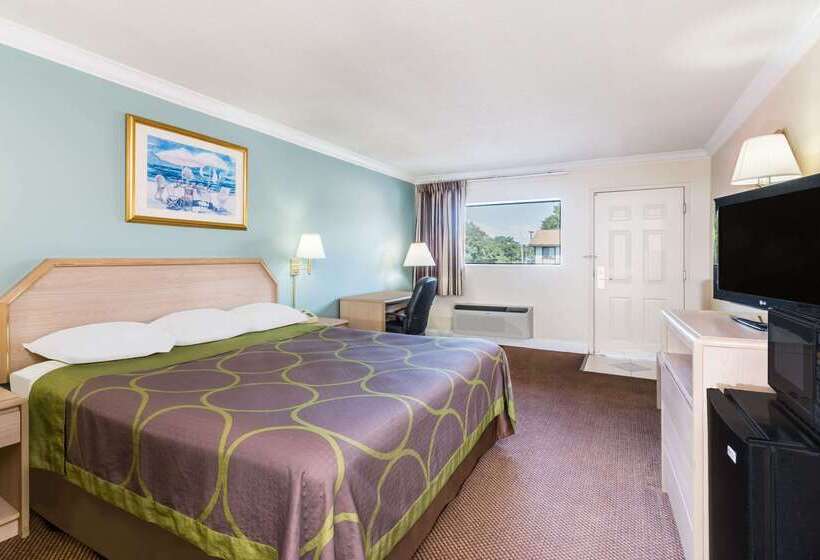 فندق على الطريق Super 8 By Wyndham Ft Walton Beach