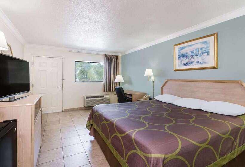 فندق على الطريق Super 8 By Wyndham Ft Walton Beach