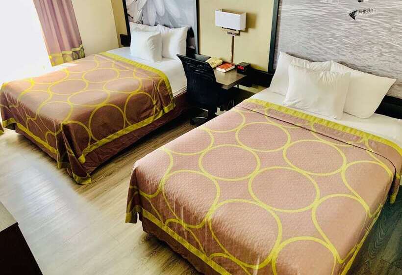 فندق على الطريق Super 8 Gainesville I 75 Hospital University Area