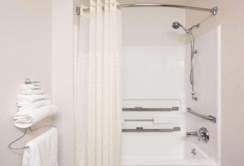 فندق على الطريق Super 8 Gainesville I 75 Hospital University Area