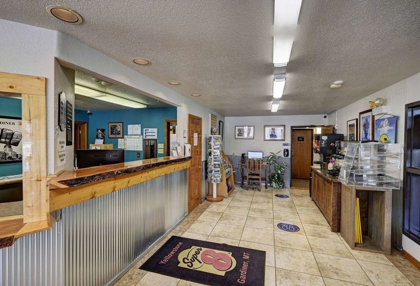 فندق على الطريق Super 8 By Wyndham Gardiner/yellowstone Park Area