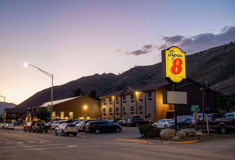 فندق على الطريق Super 8 By Wyndham Gardiner/yellowstone Park Area