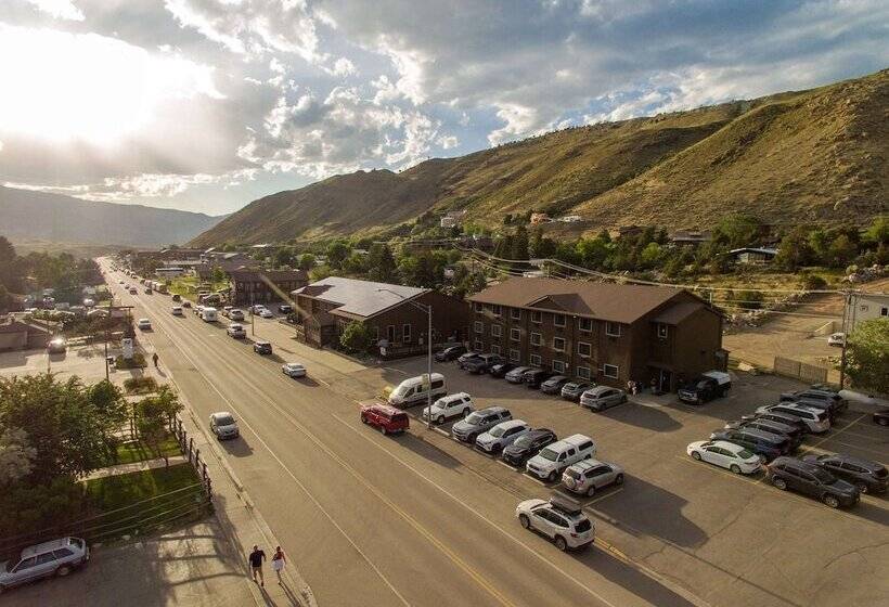 فندق على الطريق Super 8 By Wyndham Gardiner/yellowstone Park Area