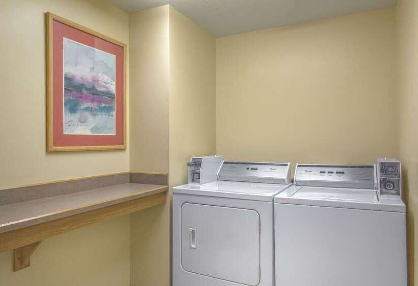 فندق على الطريق Super 8 By Wyndham Heyburn