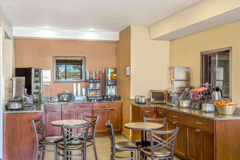 فندق على الطريق Super 8 By Wyndham Heyburn