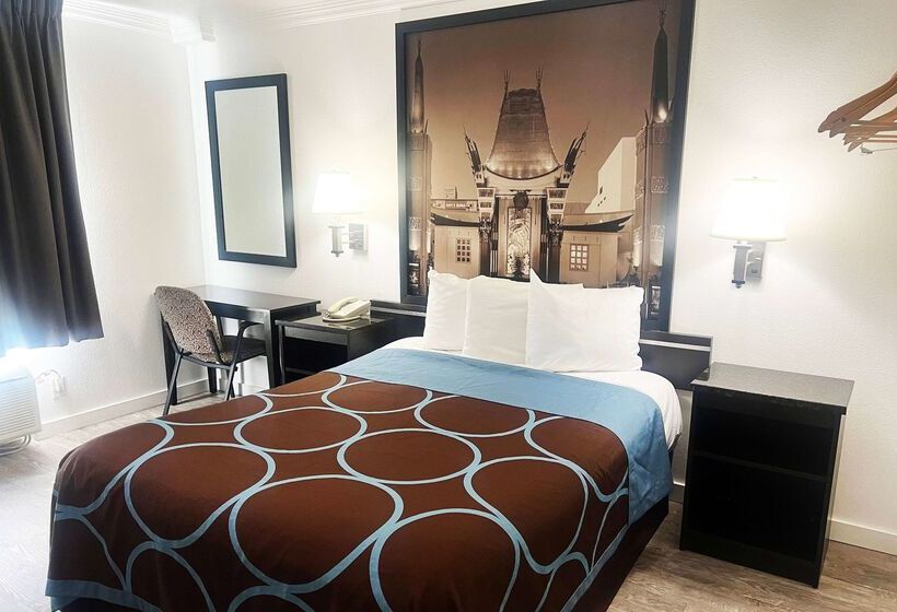 فندق على الطريق Super 8 By Wyndham Hollywood/la Area