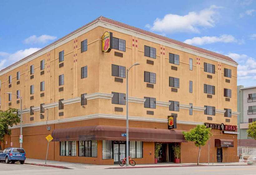 فندق على الطريق Super 8 By Wyndham Hollywood/la Area