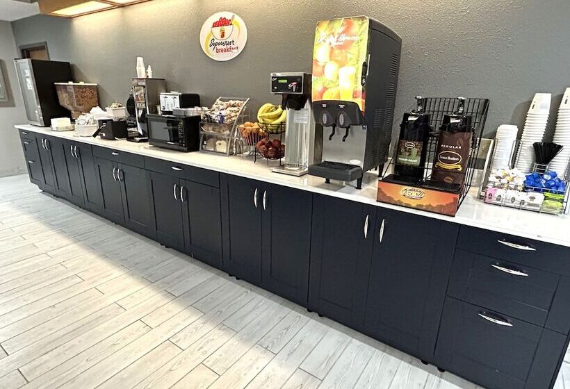 فندق على الطريق Super 8 By Wyndham Hot Springs