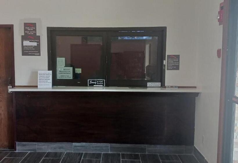 모텔 Red Roof Inn Huntsville, Al