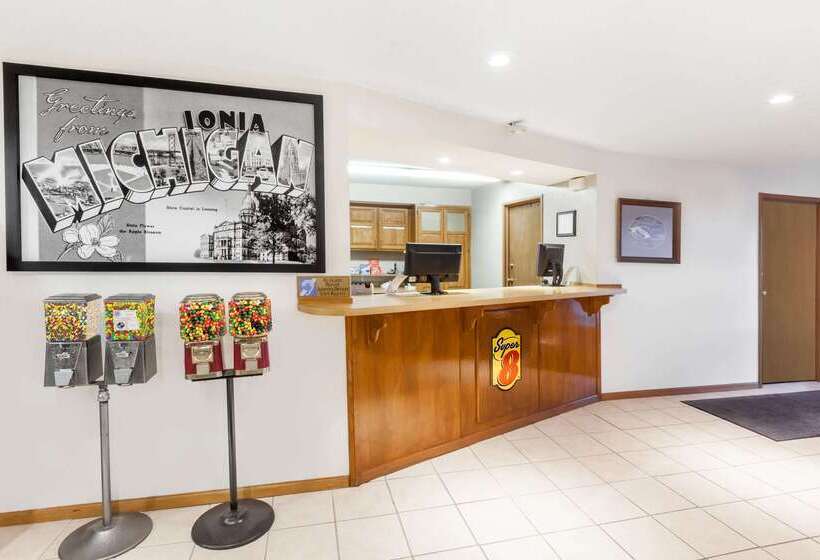 모텔 Super 8 By Wyndham Ionia Mi