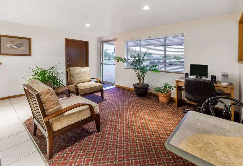 모텔 Super 8 By Wyndham Ionia Mi