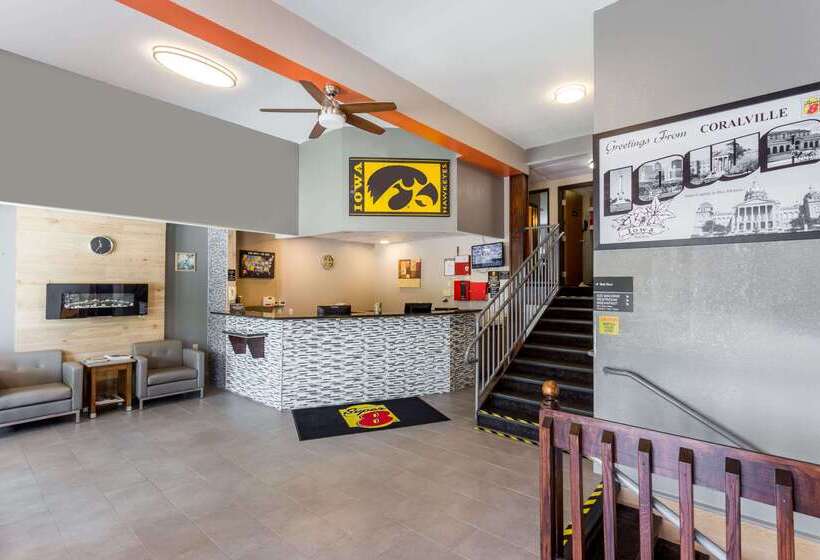 מוטל Super 8 By Wyndham Iowa City/coralville