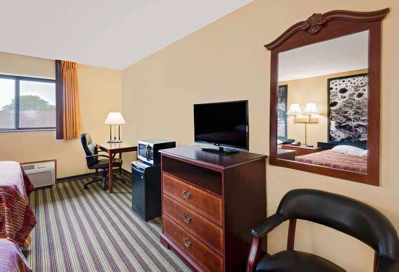 모텔 Super 8 By Wyndham Iowa Falls