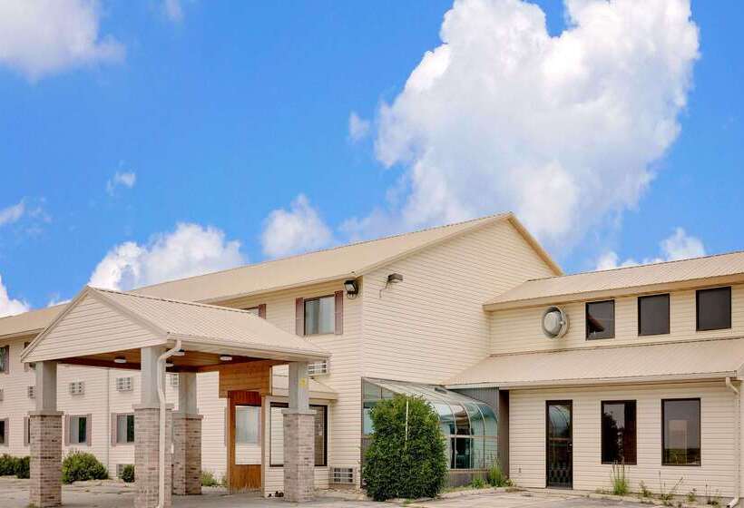 모텔 Super 8 By Wyndham Iowa Falls