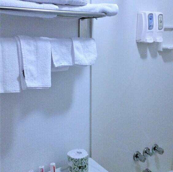 모텔 Super 8 By Wyndham Iowa Falls