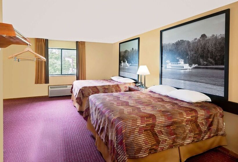 모텔 Super 8 By Wyndham Iowa Falls