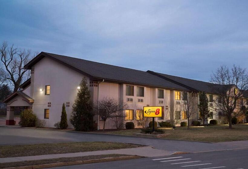 فندق على الطريق Super 8 By Wyndham Ithaca