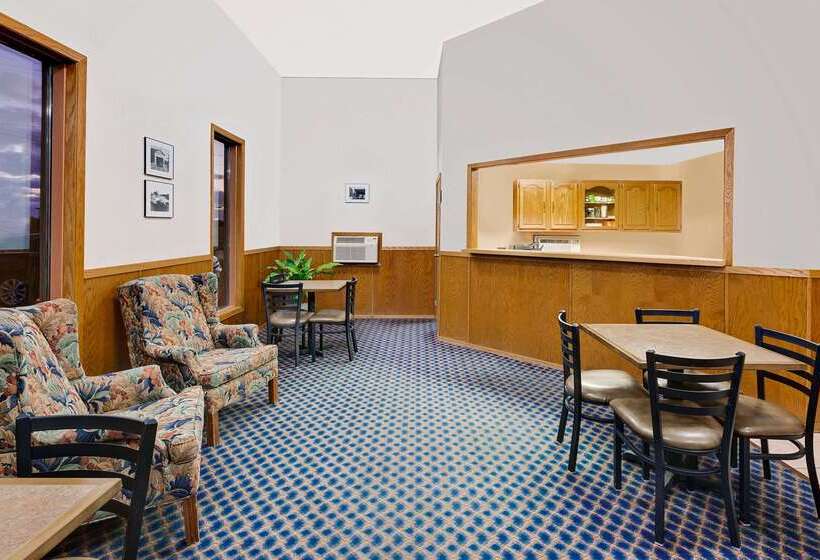 汽车旅馆  Super 8 By Wyndham Keokuk