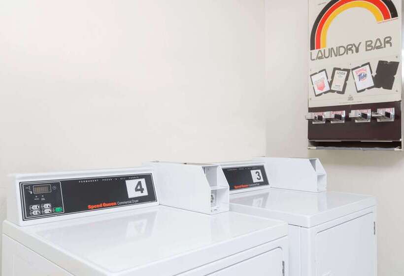 מוטל Super 8 By Wyndham Ketchikan