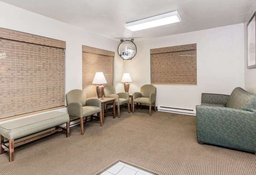 מוטל Super 8 By Wyndham Ketchikan