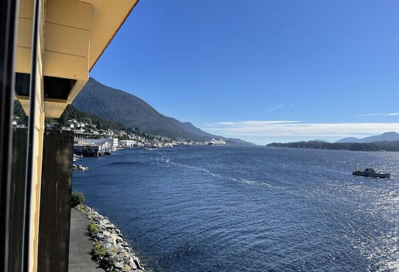 מוטל Super 8 By Wyndham Ketchikan