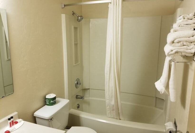 מוטל Super 8 By Wyndham Ketchikan