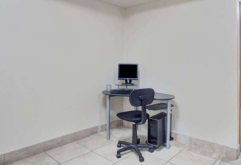 모텔 Super 8 By Wyndham Knoxville East