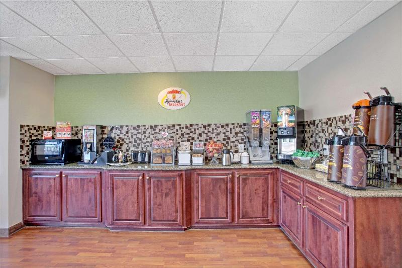 모텔 Super 8 By Wyndham Knoxville East