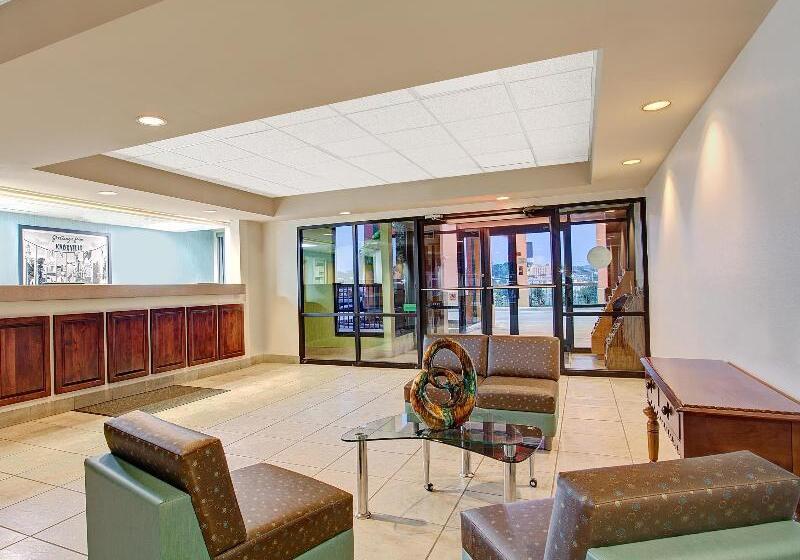 모텔 Super 8 By Wyndham Knoxville East