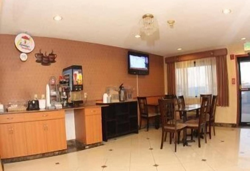 מוטל Super 8 By Wyndham Kutztown/allentown Area
