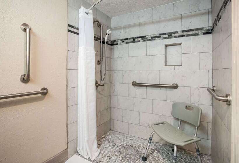 فندق على الطريق Super 8 By Wyndham Lake City