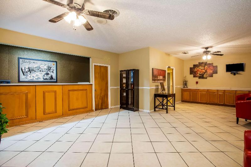 فندق على الطريق Super 8 By Wyndham Lake City