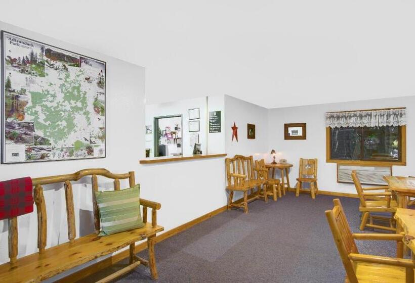 Мотель Super 8 By Wyndham Lake George/warrensburg Area