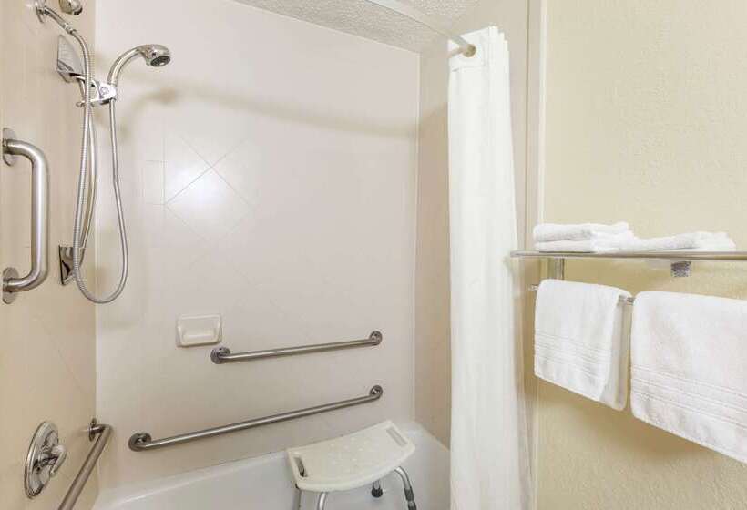 모텔 Super 8 By Wyndham Latham   Albany Airport