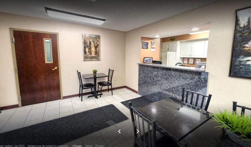 Мотель Super 8 By Wyndham Latham   Albany Airport