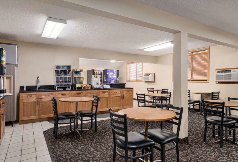 汽车旅馆 Super 8 By Wyndham Lincoln North