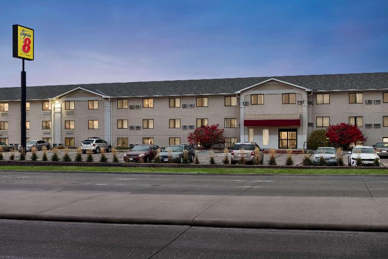 汽车旅馆 Super 8 By Wyndham Lincoln North