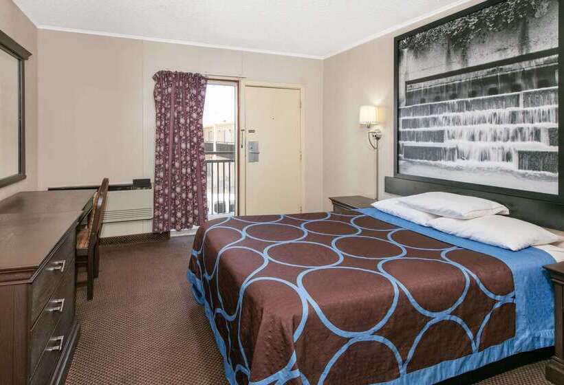 فندق على الطريق Super 8 By Wyndham Lubbock Civic Center North