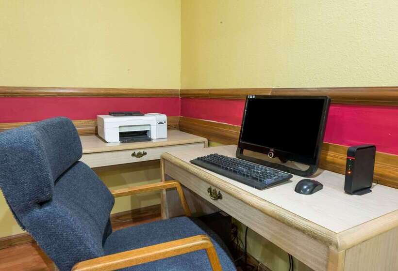 מוטל Super 8 By Wyndham Martinsville